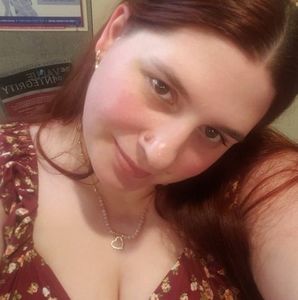 Meet your Posher, Caela